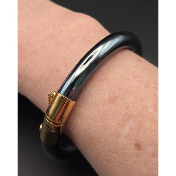 Vintage Black Glass and Goldtone Hinged Bangle Bracelet Chinese Export - Picture 5 of 9